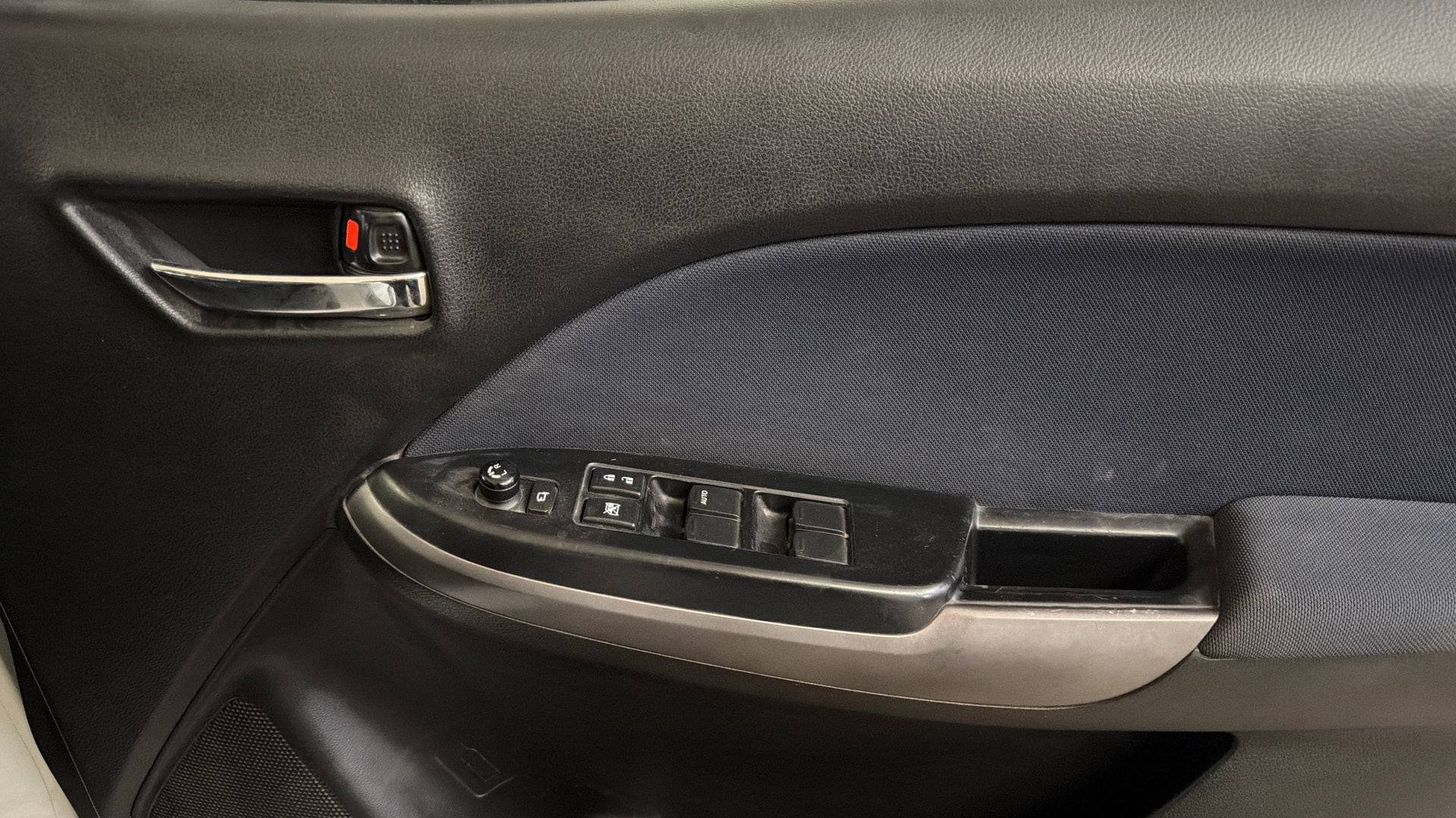 View 2020 Maruti Suzuki 1000 Base Variant Image 38 Used 2020 Maruti Suzuki 1000 Base Variant Image 38