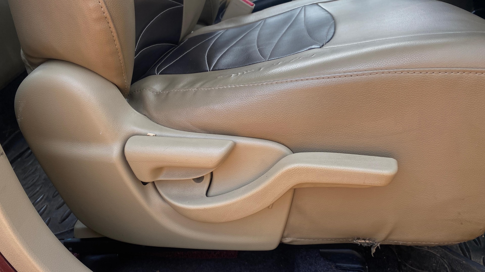 View 2014 Honda Amaze E MT Petrol BS IV Image 18 Used 2014 Honda Amaze E MT Petrol BS IV Image 18