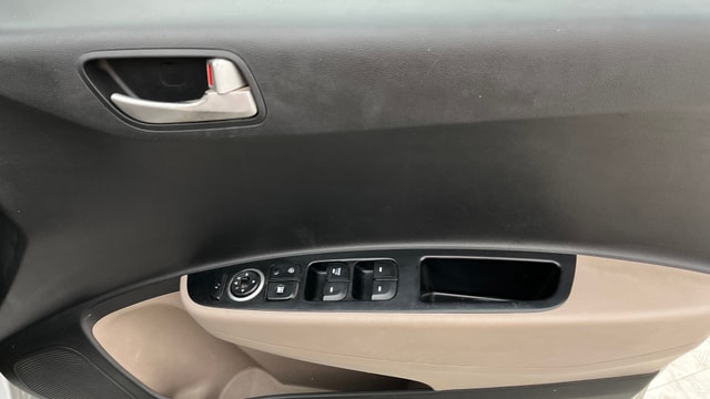 View Hyundai Xcent Image 33 Used Hyundai Xcent Image 33