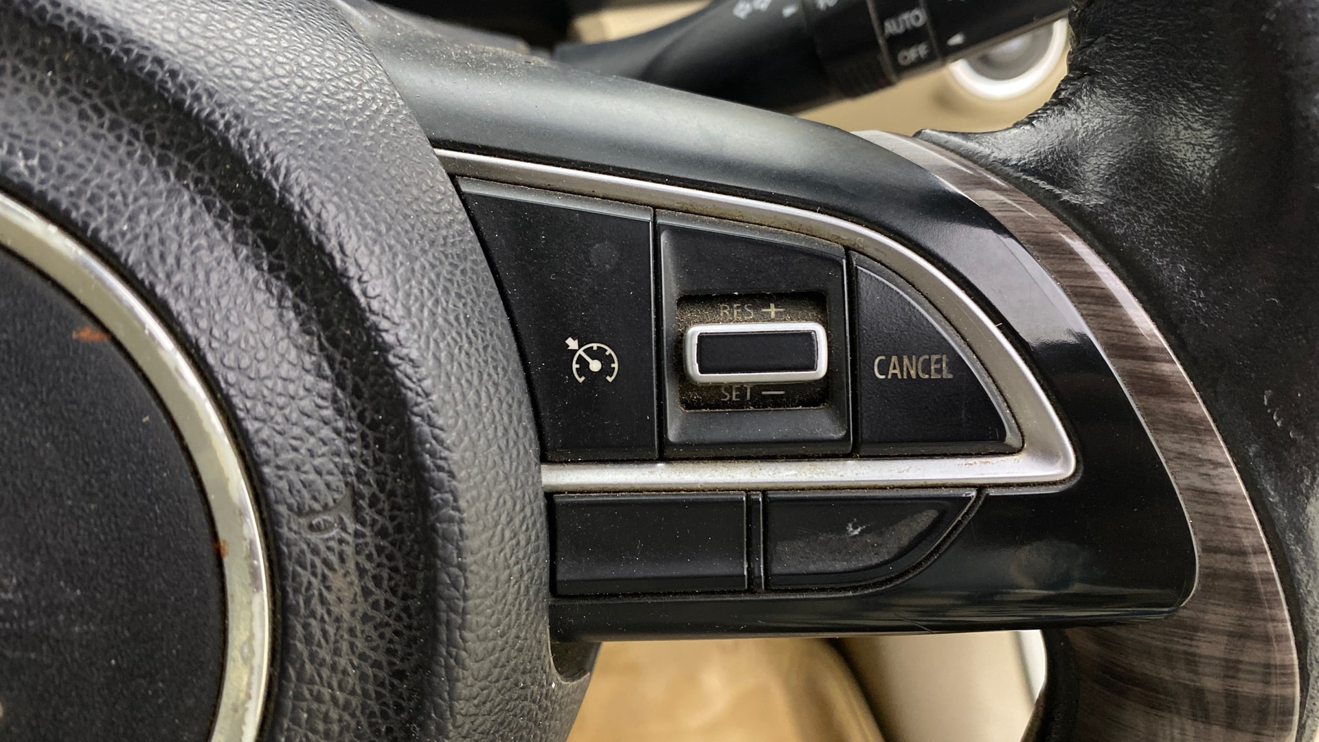 View 2021 Maruti Suzuki 1000 Base Variant Image 3 Used 2021 Maruti Suzuki 1000 Base Variant Image 3