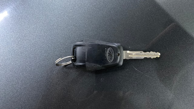 View Mahindra KUV100 Image 17 Used Mahindra KUV100 Image 17