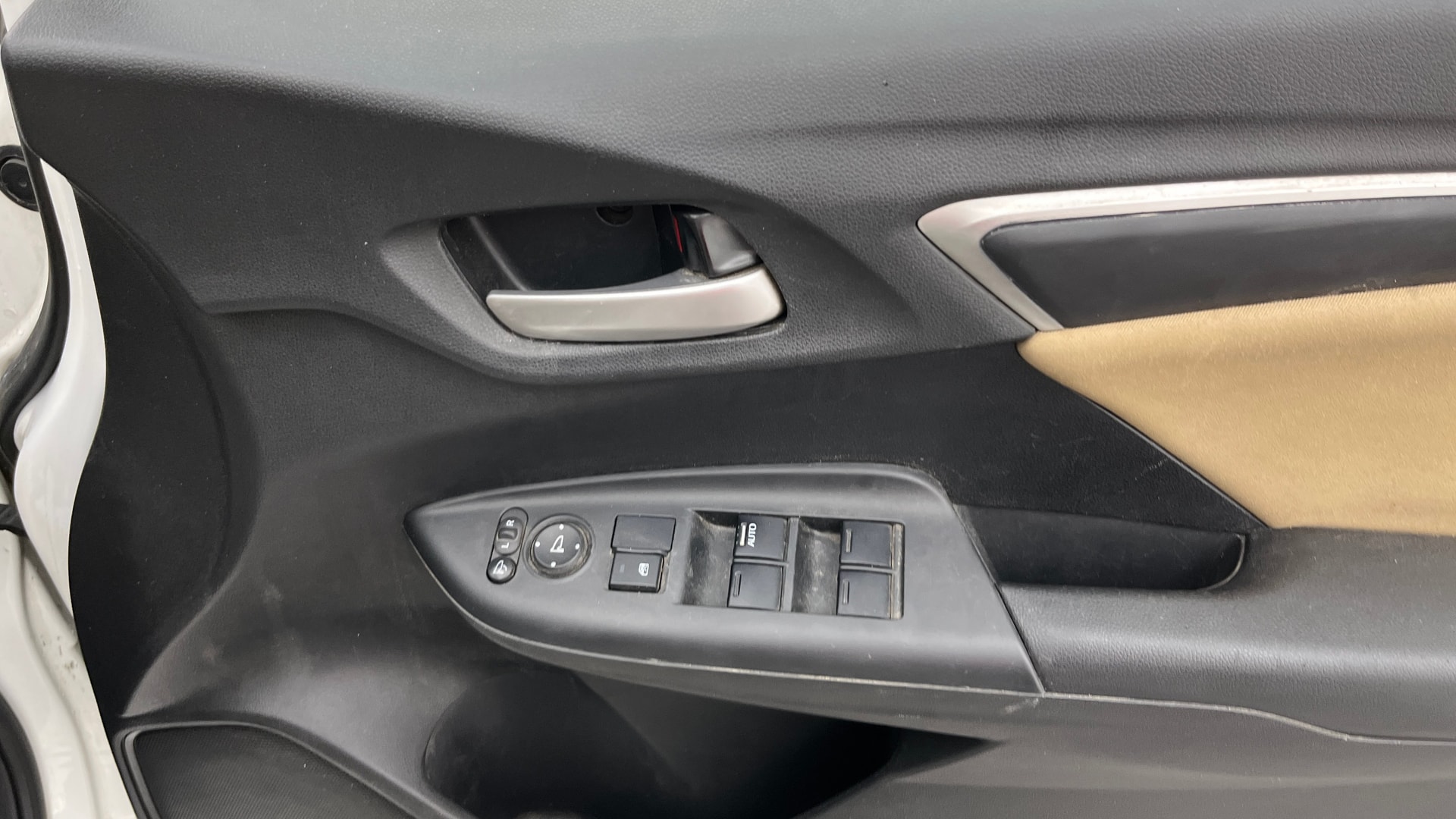 View 2017 Honda Jazz E MT Diesel Image 33 Used 2017 Honda Jazz E MT Diesel Image 33