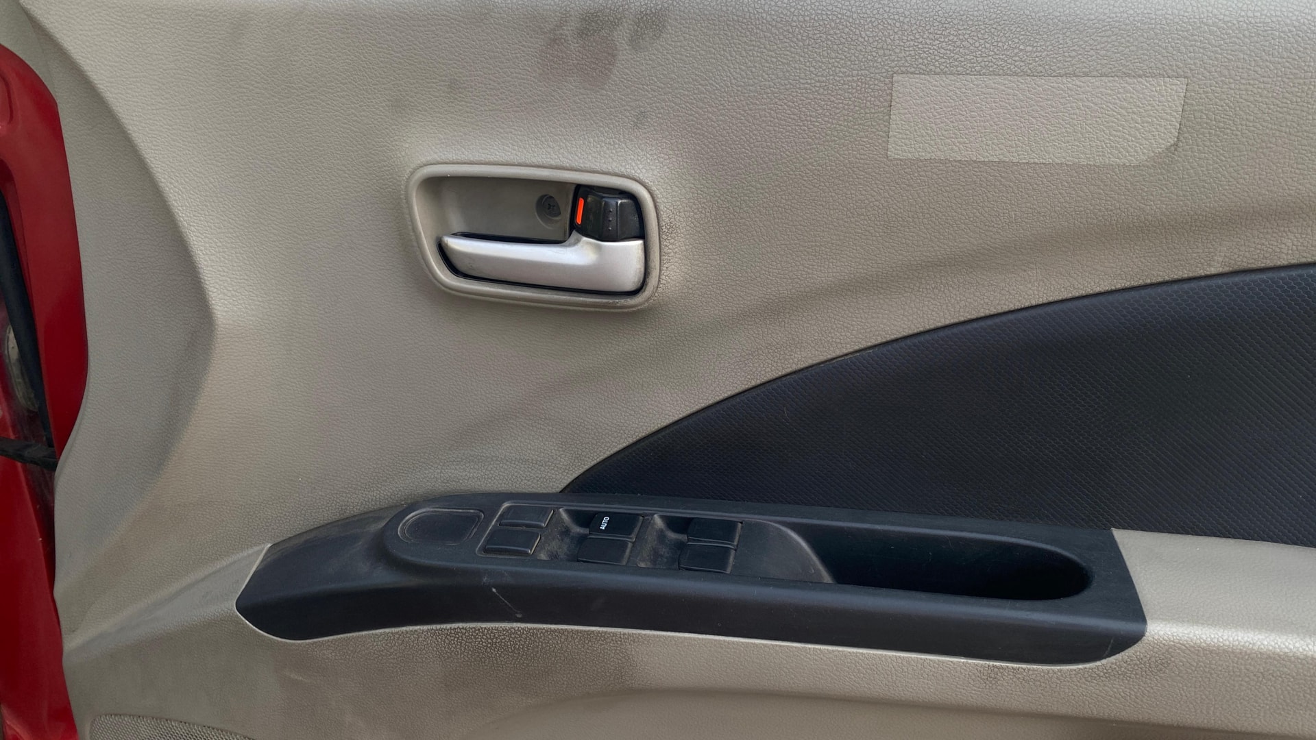 View 2015 Maruti Suzuki 1000 Base Variant Image 32 Used 2015 Maruti Suzuki 1000 Base Variant Image 32