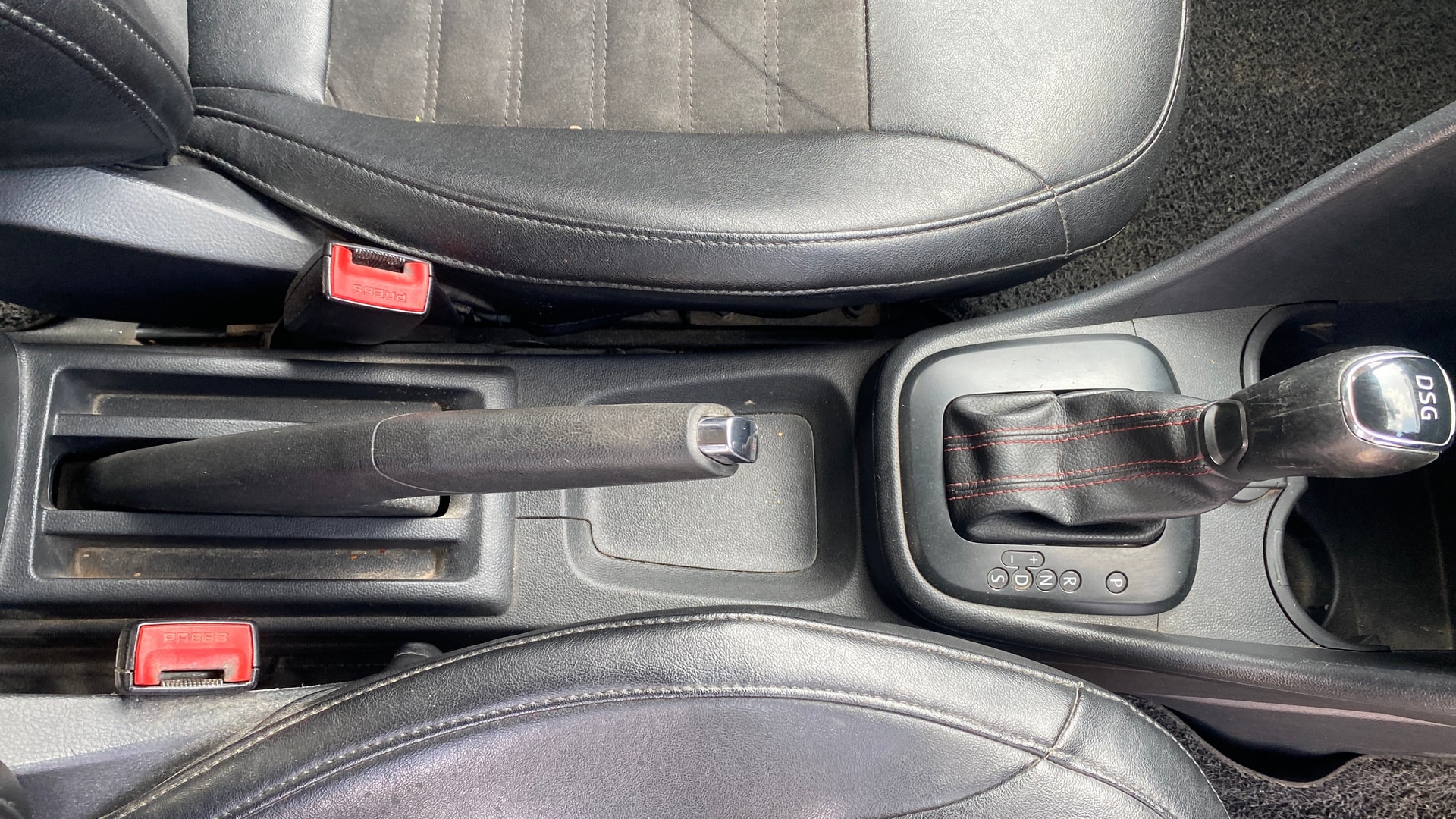 View 2018 Skoda Rapid 1.5 TDI CR Style AT BS IV Image 38 Used 2018 Skoda Rapid 1.5 TDI CR Style AT BS IV Image 38