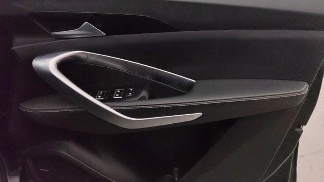 View MG Hector Image 35 Used MG Hector Image 35