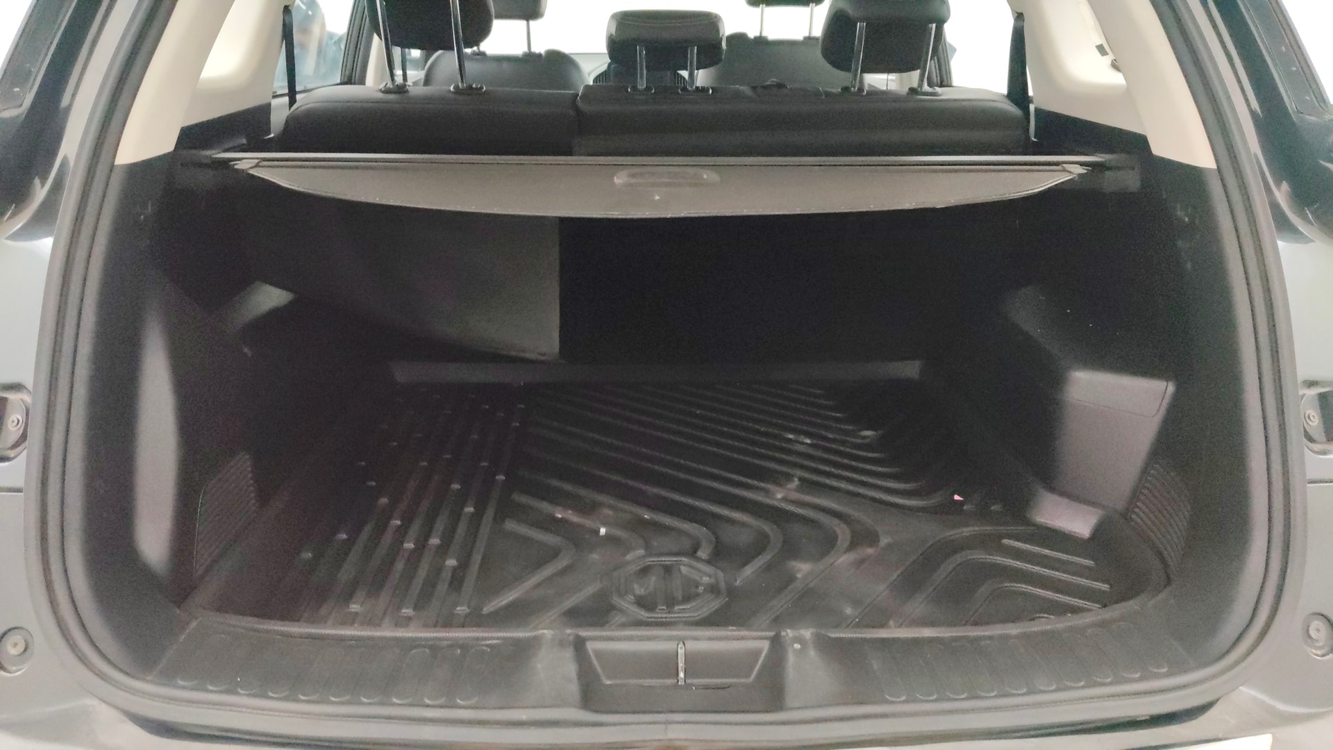 View 2019 MG Hector Sharp Diesel Image 11 Used 2019 MG Hector Sharp Diesel Image 11
