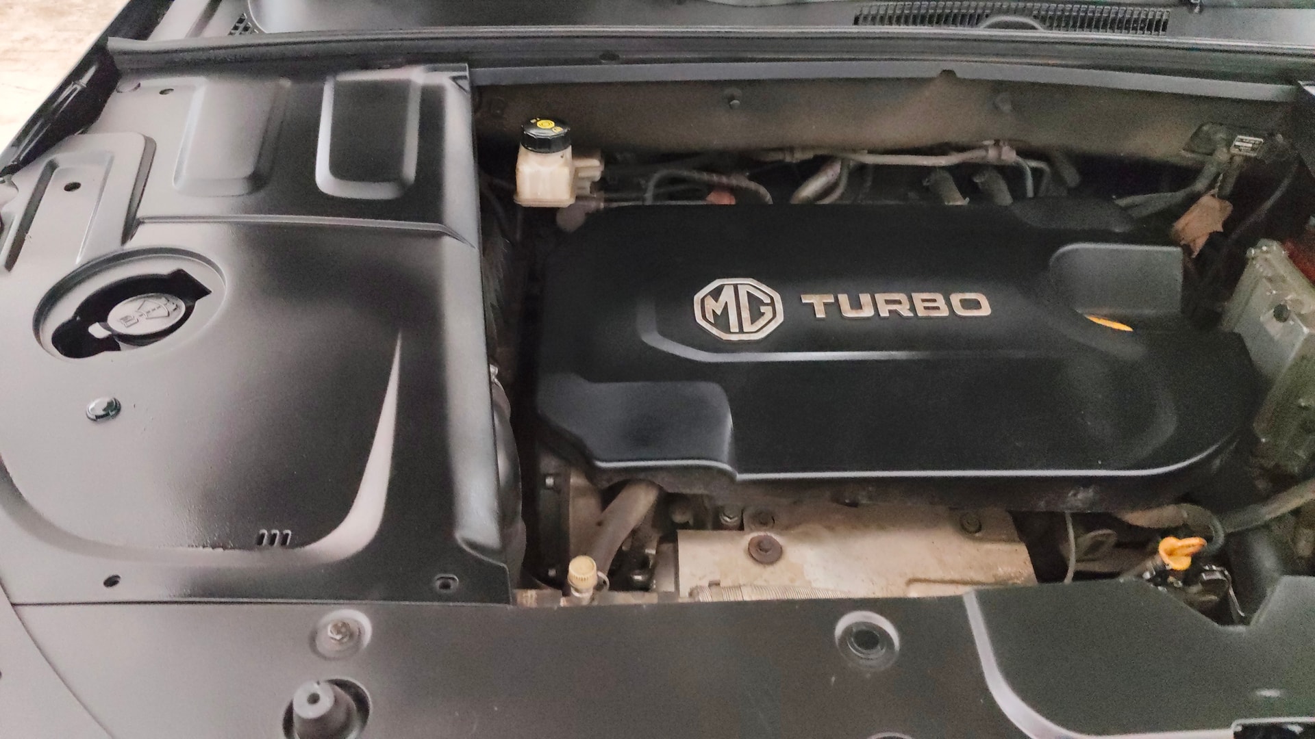 View 2019 MG Hector Sharp Diesel Image 4 Used 2019 MG Hector Sharp Diesel Image 4