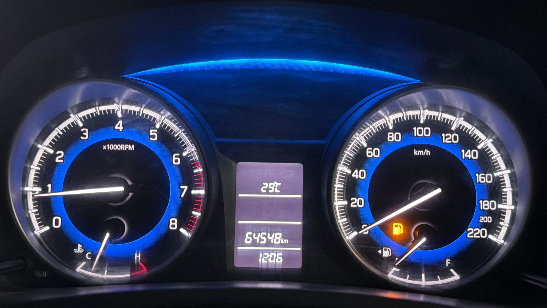 View 2016 Maruti Suzuki 1000 Base Variant Image 34 Used 2016 Maruti Suzuki 1000 Base Variant Image 34