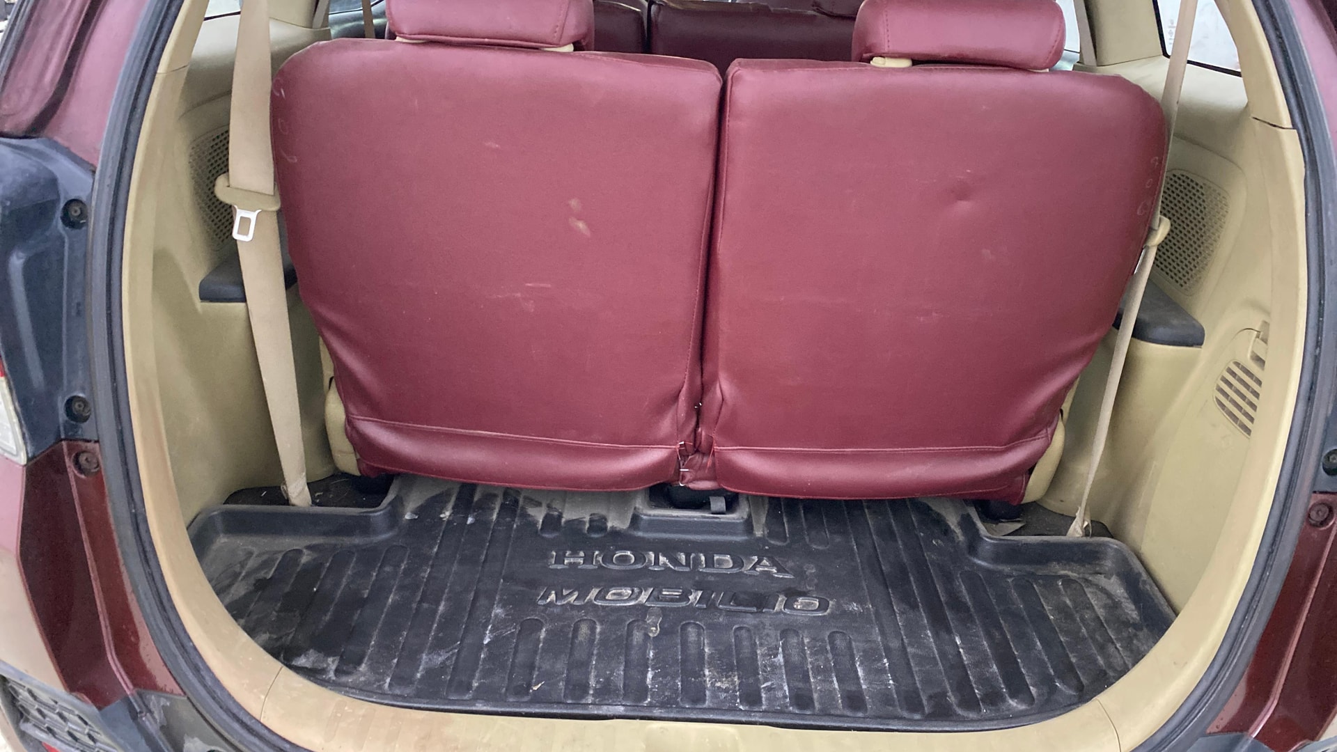 View 2015 Honda Mobilio E Diesel Image 10 Used 2015 Honda Mobilio E Diesel Image 10