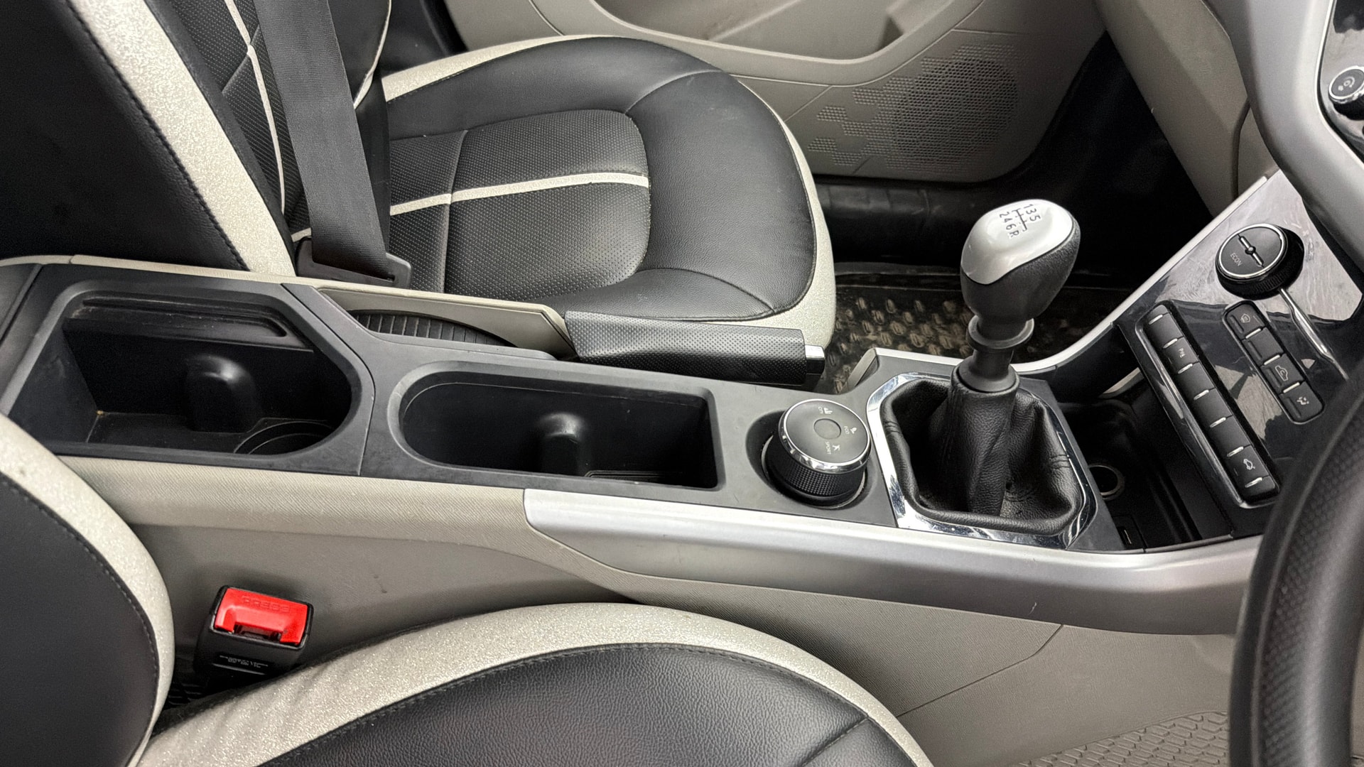 Used 2018 Tata Nexon Used 2018 Tata Nexon