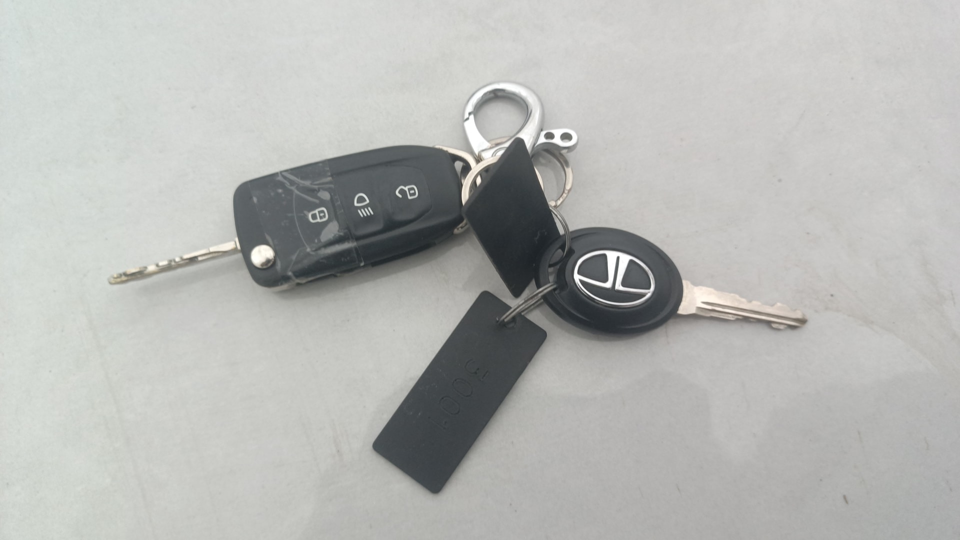 View 2019 Tata Tiago Revotorq XB Image 26 Used 2019 Tata Tiago Revotorq XB Image 26
