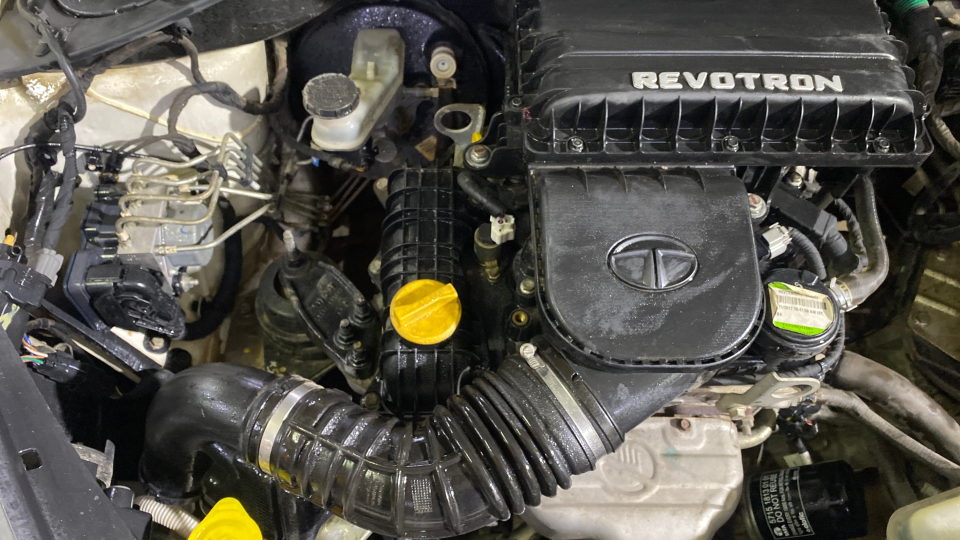 View 2017 Tata Tigor XZ (O) Petrol Image 3 Used 2017 Tata Tigor XZ (O) Petrol Image 3