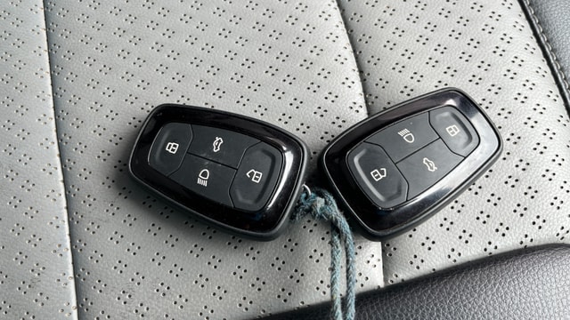 View Tata Tiago NRG Image 27 Used Tata Tiago NRG Image 27