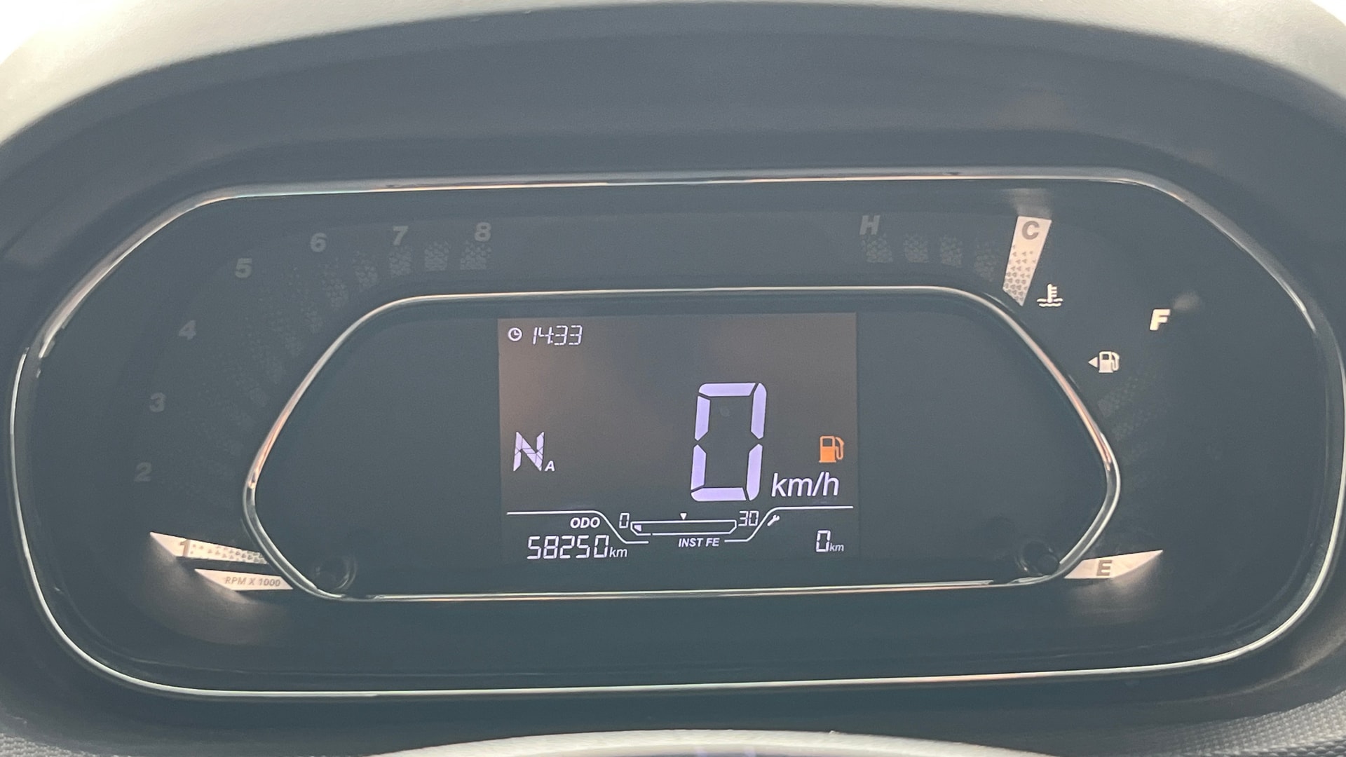 View 2023 Tata Tiago NRG XZ Revotron AMT Image 35 Used 2023 Tata Tiago NRG XZ Revotron AMT Image 35