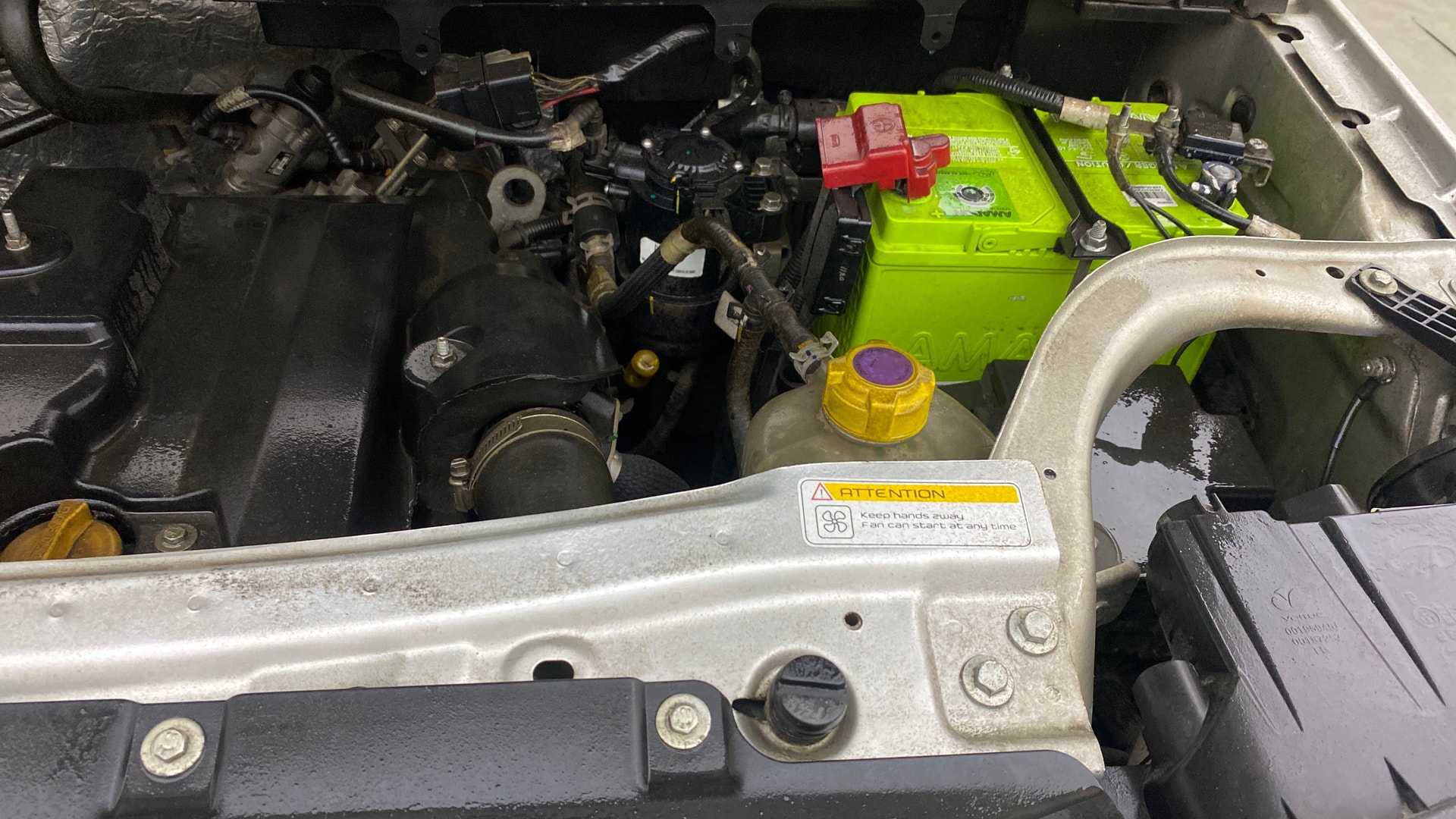 View 2017 Mahindra TUV300 T8 Image 14 Used 2017 Mahindra TUV300 T8 Image 14