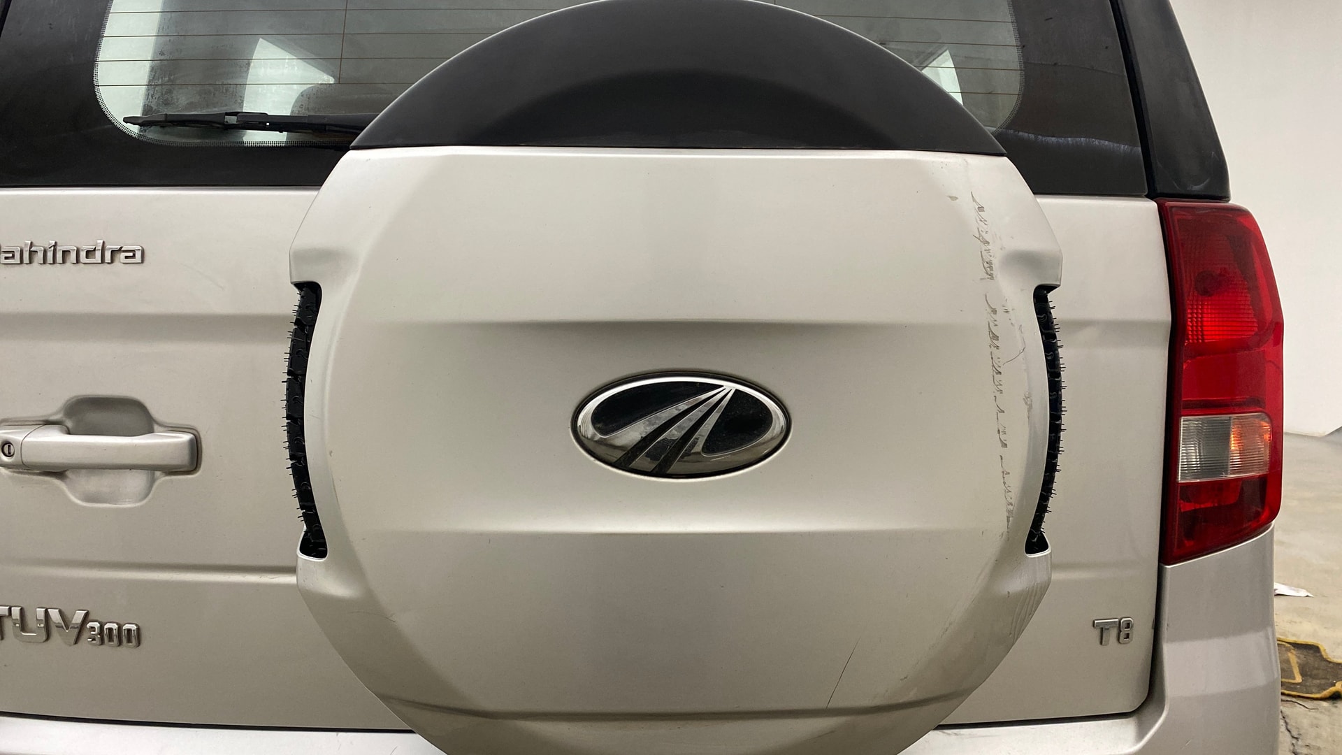 View 2017 Mahindra TUV300 T8 Image 25 Used 2017 Mahindra TUV300 T8 Image 25