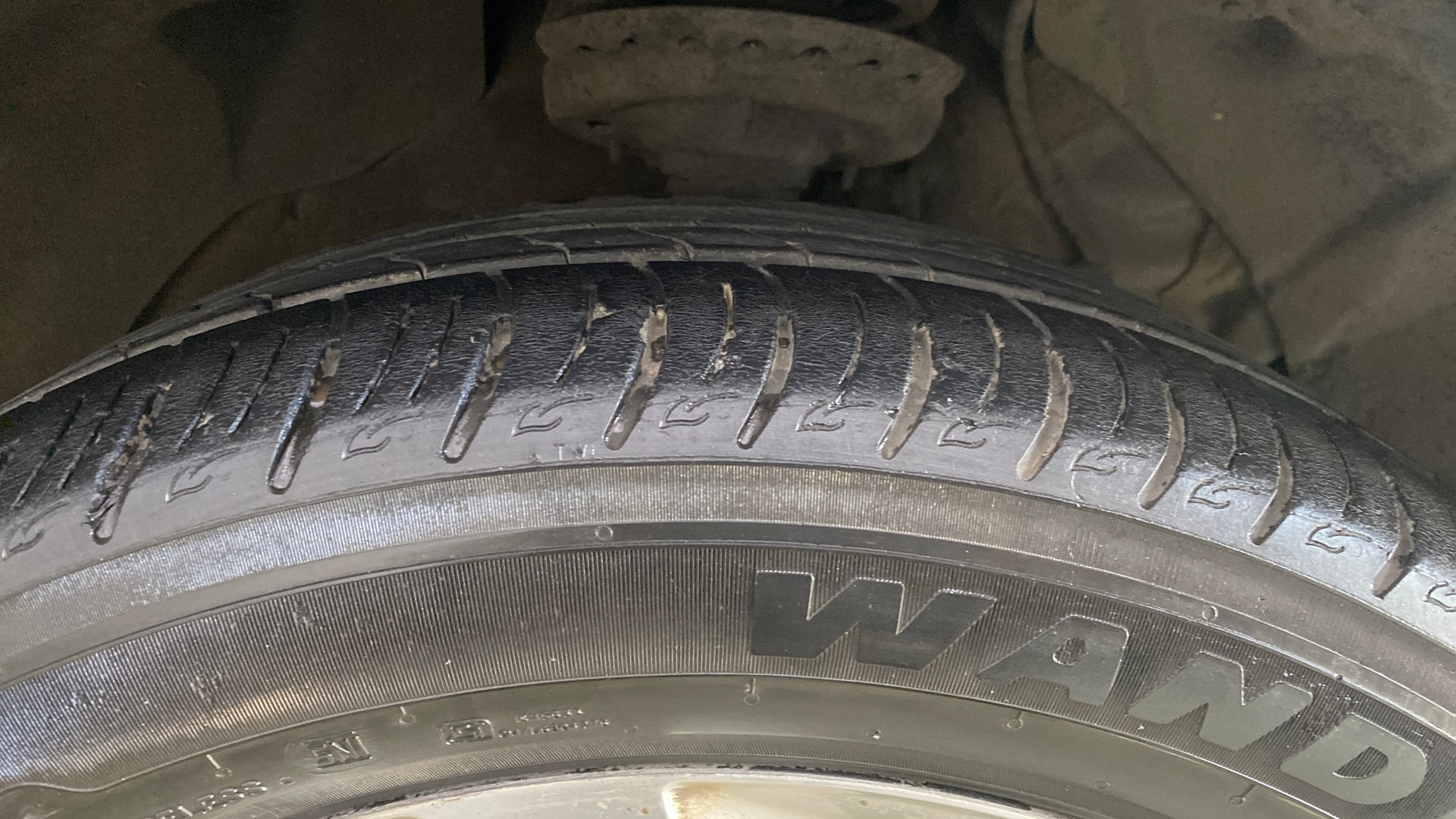 View 2019 Mahindra XUV300 W4 Petrol BS IV Image 44 Used 2019 Mahindra XUV300 W4 Petrol BS IV Image 44