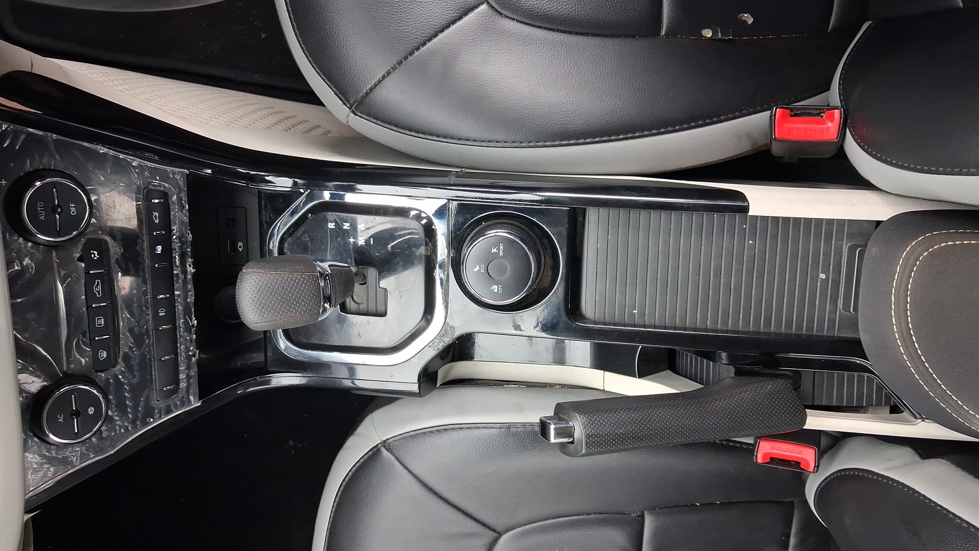 View 2023 Tata Nexon Revotron XE Image 43 Used 2023 Tata Nexon Revotron XE Image 43