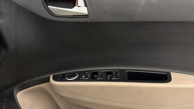 View Hyundai Grand i10 Image 32 Used Hyundai Grand i10 Image 32