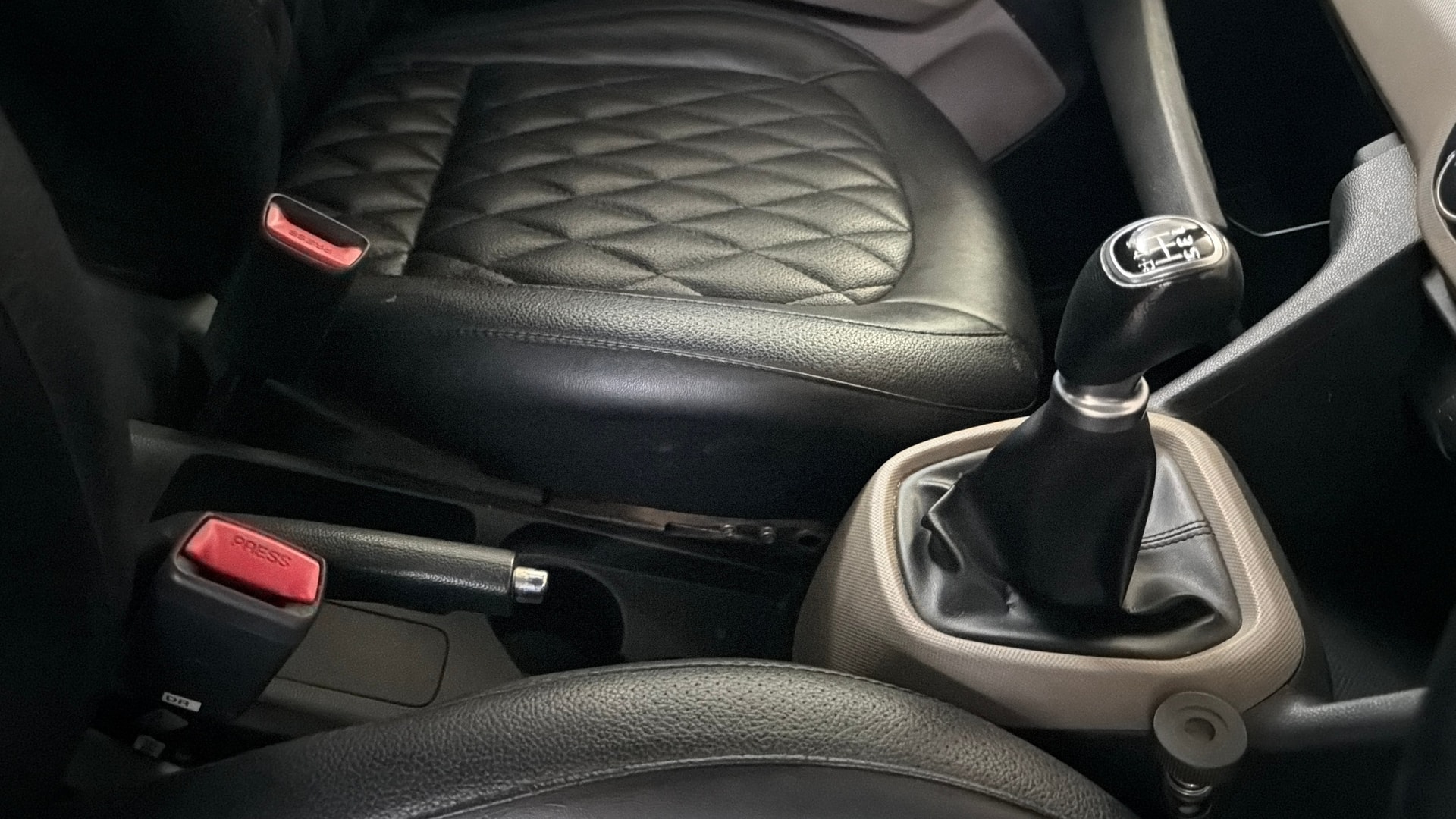Used 2018 Hyundai Grand i10 Used 2018 Hyundai Grand i10