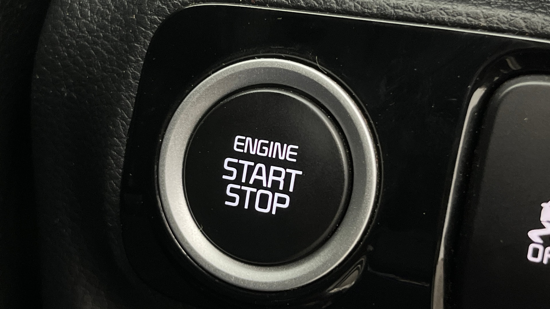 View 2025 Kia Sonet HTE Petrol Image 34 Used 2025 Kia Sonet HTE Petrol Image 34