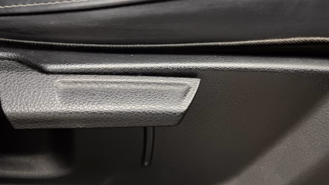 View Kia Carens Image 19 Used Kia Carens Image 19