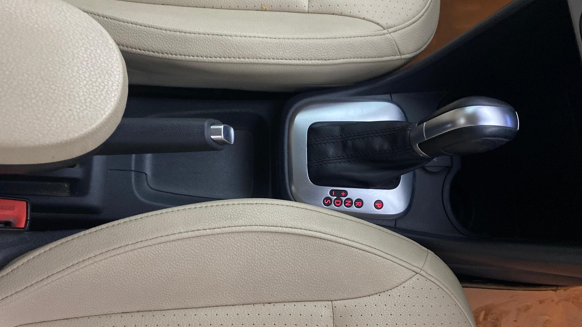 View 2021 Volkswagen Vento 1.2 L TSI Comfortline Petrol AT Image 38 Used 2021 Volkswagen Vento 1.2 L TSI Comfortline Petrol AT Image 38