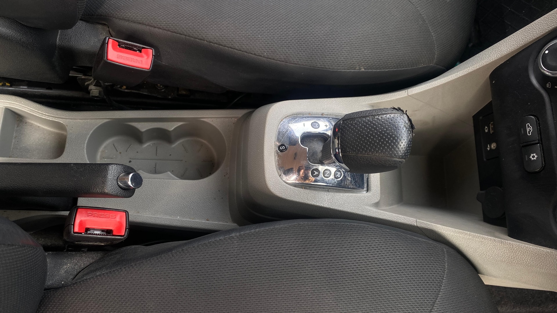 View 2019 Tata Tiago Revotorq XB Image 38 Used 2019 Tata Tiago Revotorq XB Image 38