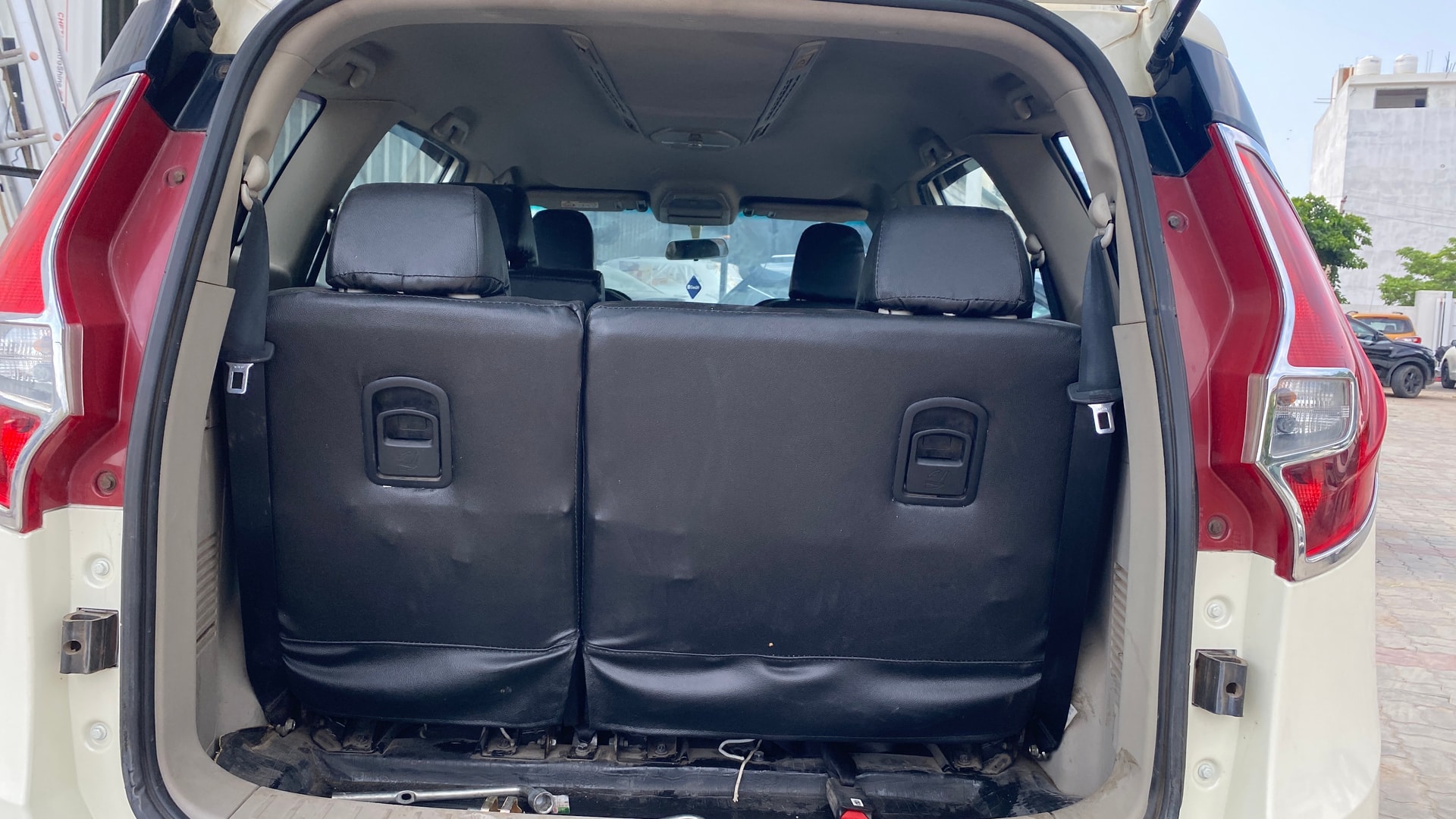 View 2020 Mahindra Marazzo M2 7-Seater BS IV Image 10 Used 2020 Mahindra Marazzo M2 7-Seater BS IV Image 10