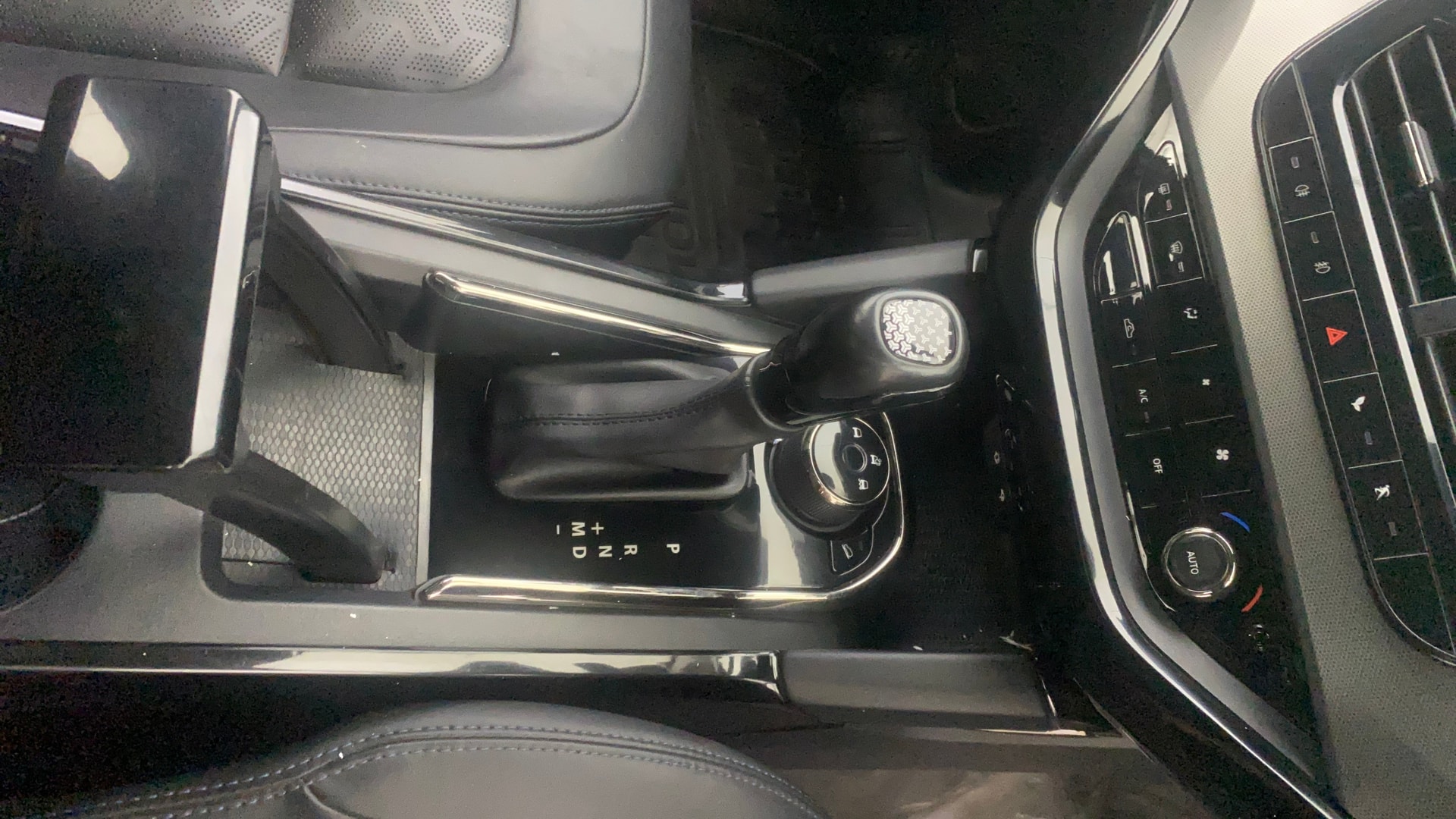View 2021 Tata Harrier XE Image 39 Used 2021 Tata Harrier XE Image 39