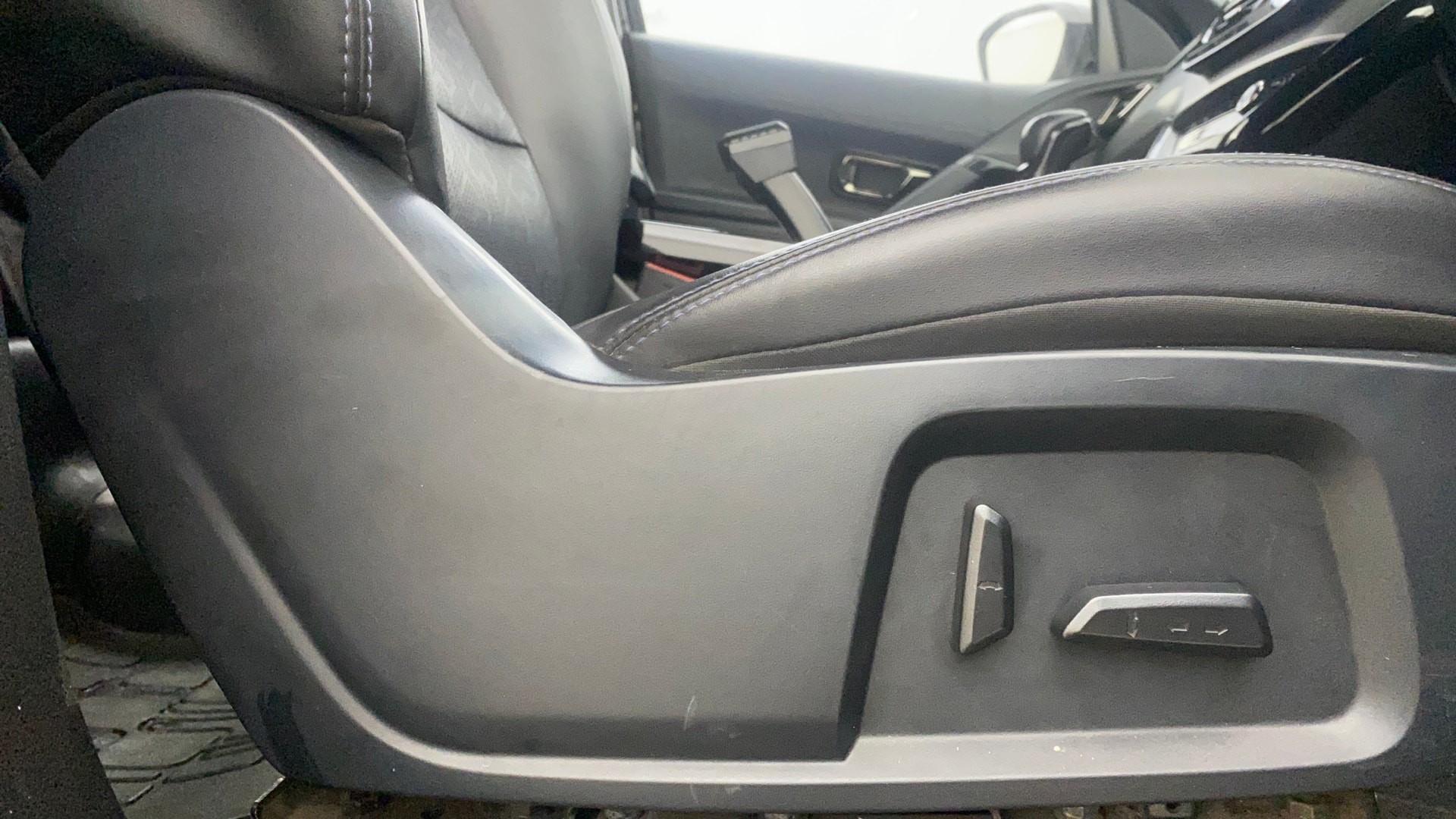 View 2021 Tata Harrier XE Image 18 Used 2021 Tata Harrier XE Image 18
