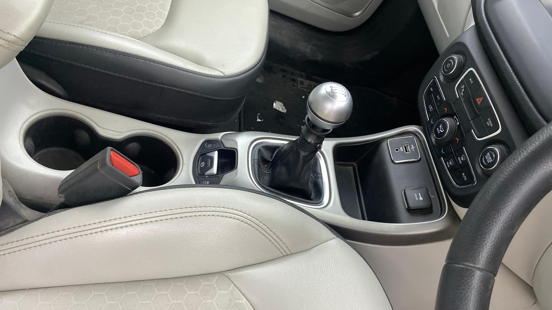 View 2020 Jeep Compass Longitude Plus 2.0 Diesel Image 39 Used 2020 Jeep Compass Longitude Plus 2.0 Diesel Image 39