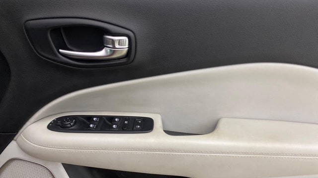 View Jeep Compass Image 33 Used Jeep Compass Image 33