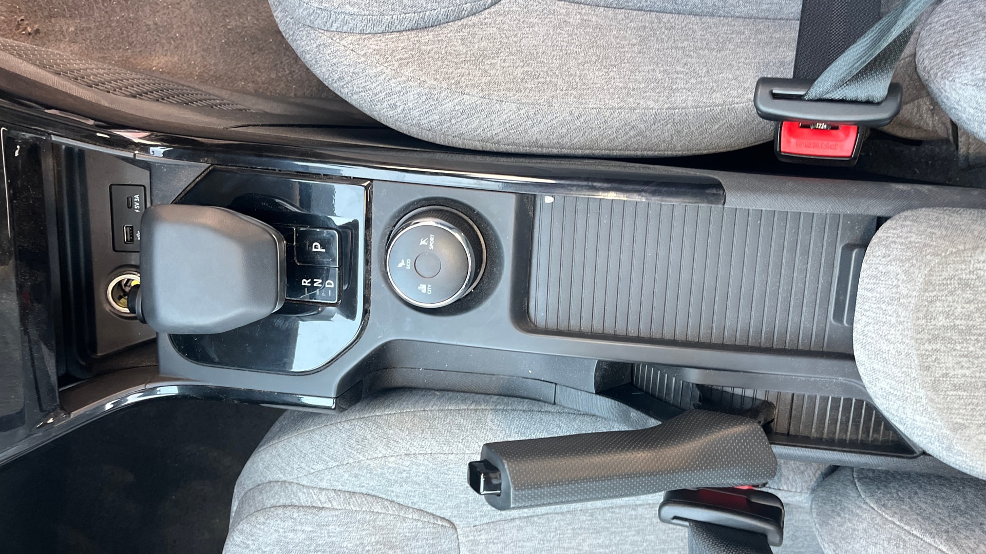 View 2025 Tata Curvv Smart 1.2 Revotron Petrol 6MT Image 39 Used 2025 Tata Curvv Smart 1.2 Revotron Petrol 6MT Image 39