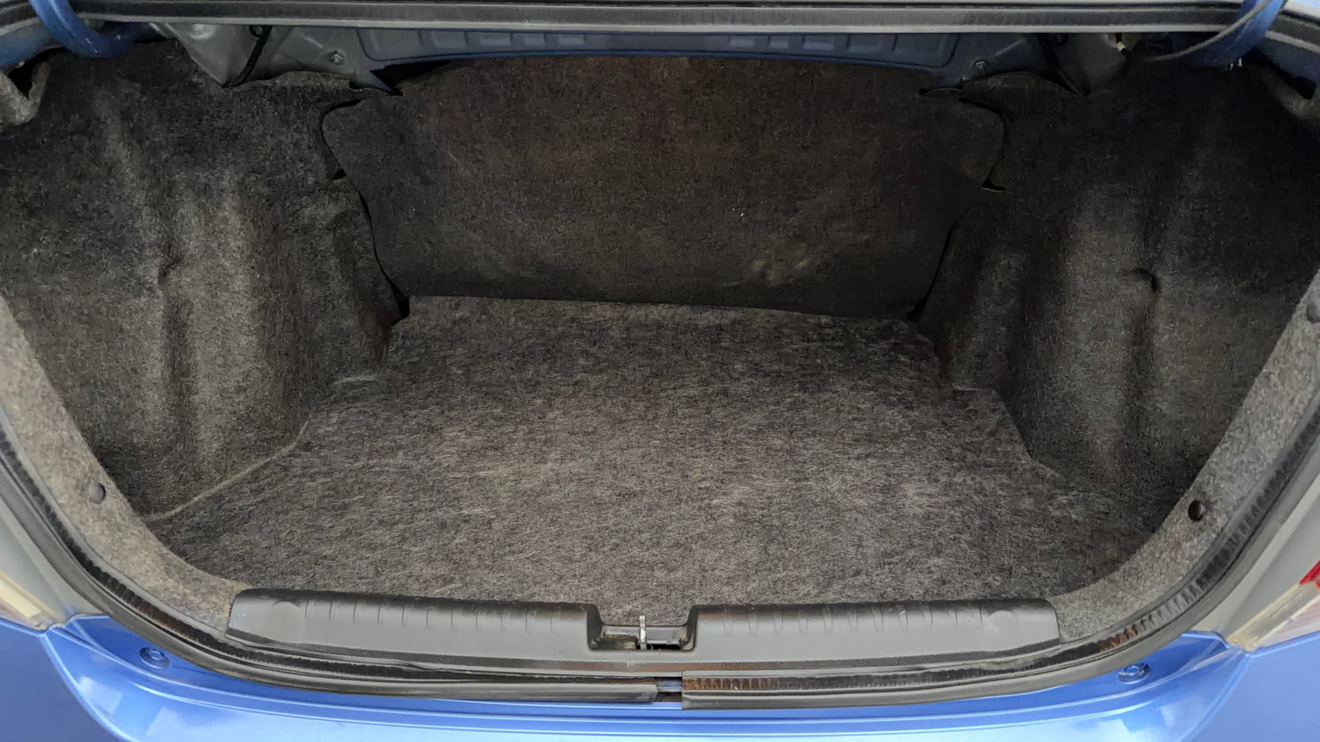 View 2015 Honda Amaze E MT Petrol BS IV Image 10 Used 2015 Honda Amaze E MT Petrol BS IV Image 10