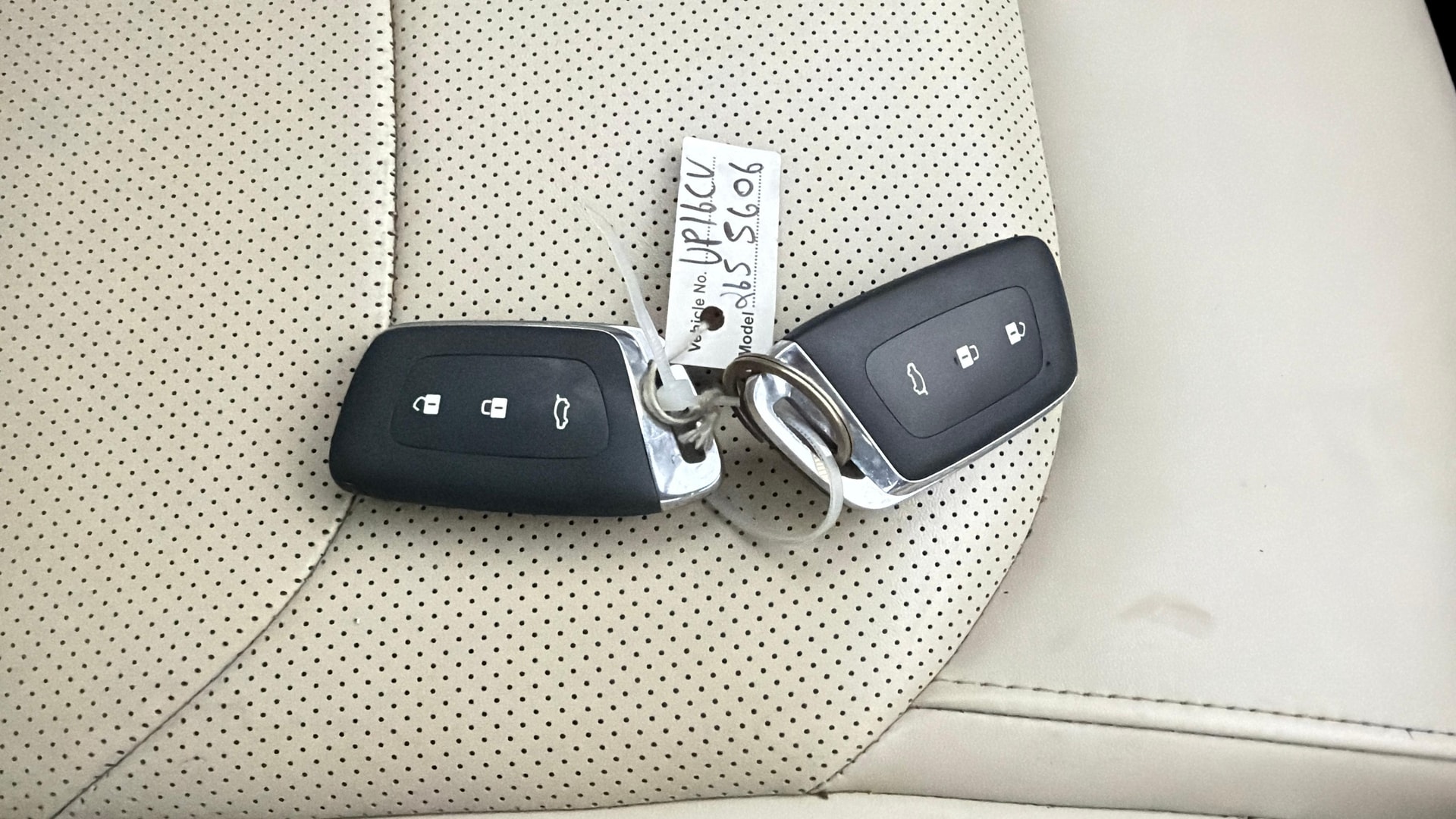 View 2021 MG Hector Sharp CVT Petrol Image 19 Used 2021 MG Hector Sharp CVT Petrol Image 19