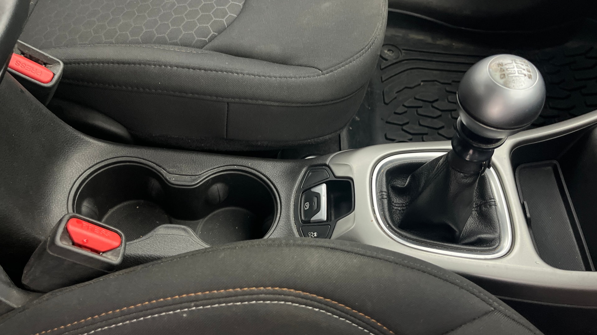 View 2019 Jeep Compass Sport 2.0 Diesel BS IV Image 37 Used 2019 Jeep Compass Sport 2.0 Diesel BS IV Image 37