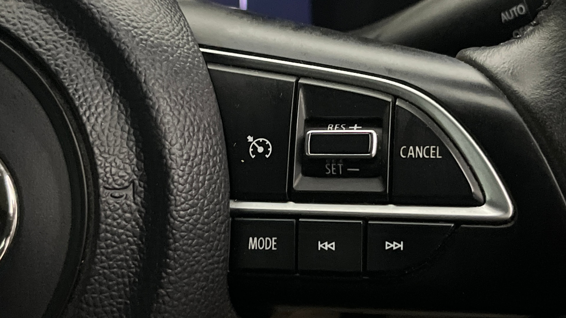 View 2023 Toyota Urban Cruiser Hyryder V e-Drive 2WD HYBRID Image 3 Used 2023 Toyota Urban Cruiser Hyryder V e-Drive 2WD HYBRID Image 3