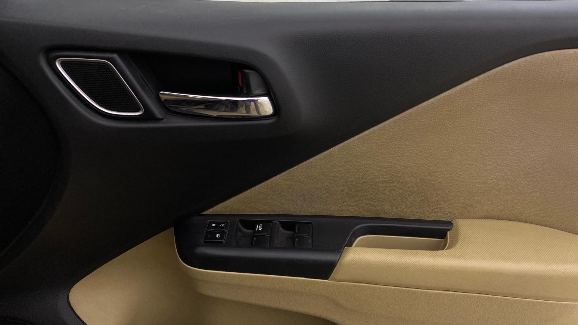 View 2017 Honda City ZX MT Diesel Anniversary Edition Image 34 Used 2017 Honda City ZX MT Diesel Anniversary Edition Image 34