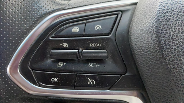 View MG Hector Plus Image 3 Used MG Hector Plus Image 3