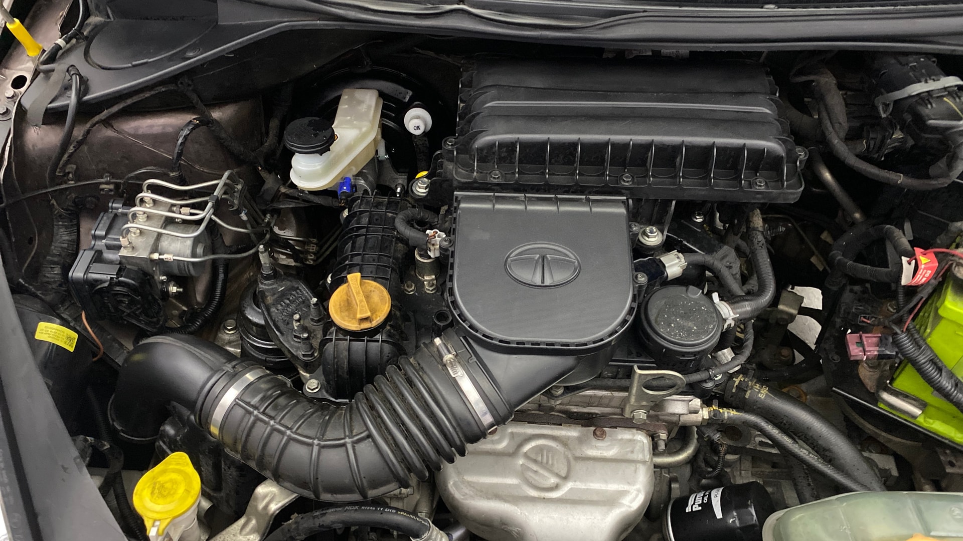 View 2020 Tata Tigor XE Diesel Image 3 Used 2020 Tata Tigor XE Diesel Image 3