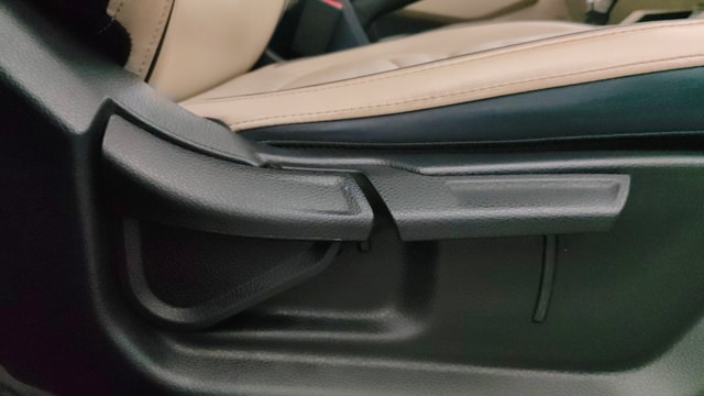 View Kia Carens Image 12 Used Kia Carens Image 12