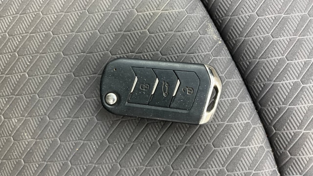 View Mahindra XUV300 Image 19 Used Mahindra XUV300 Image 19