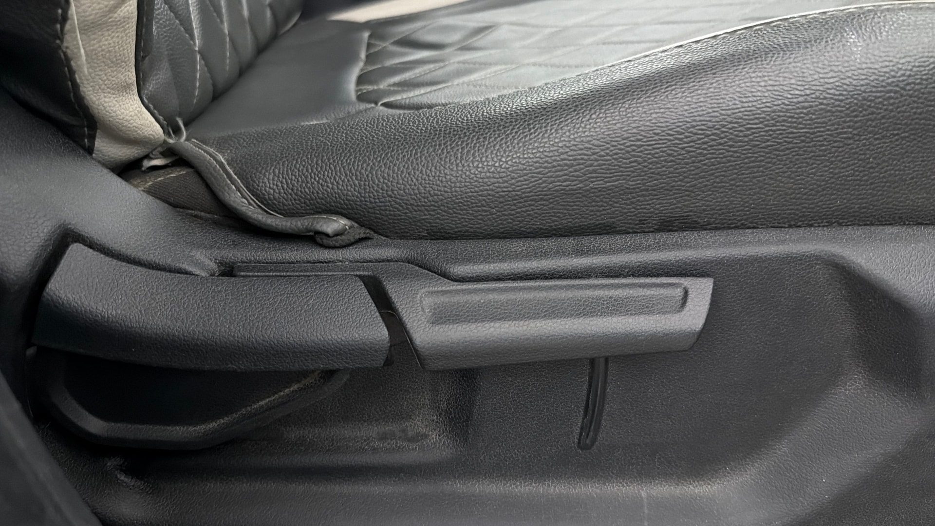 View 2024 Hyundai Venue S (O) 1.0 Turbo Petrol DCT Image 19 Used 2024 Hyundai Venue S (O) 1.0 Turbo Petrol DCT Image 19