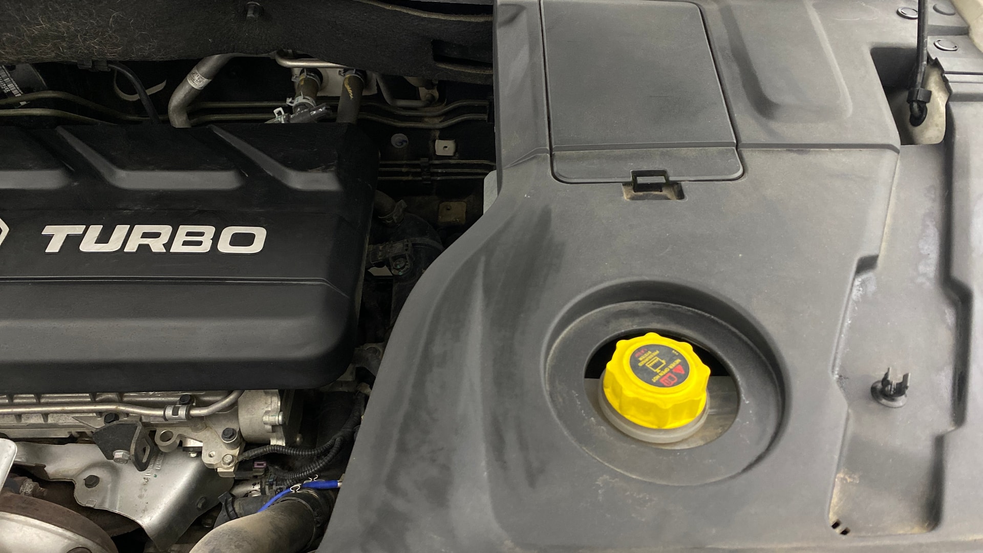 View 2022 MG Hector Sharp CVT Petrol Image 30 Used 2022 MG Hector Sharp CVT Petrol Image 30