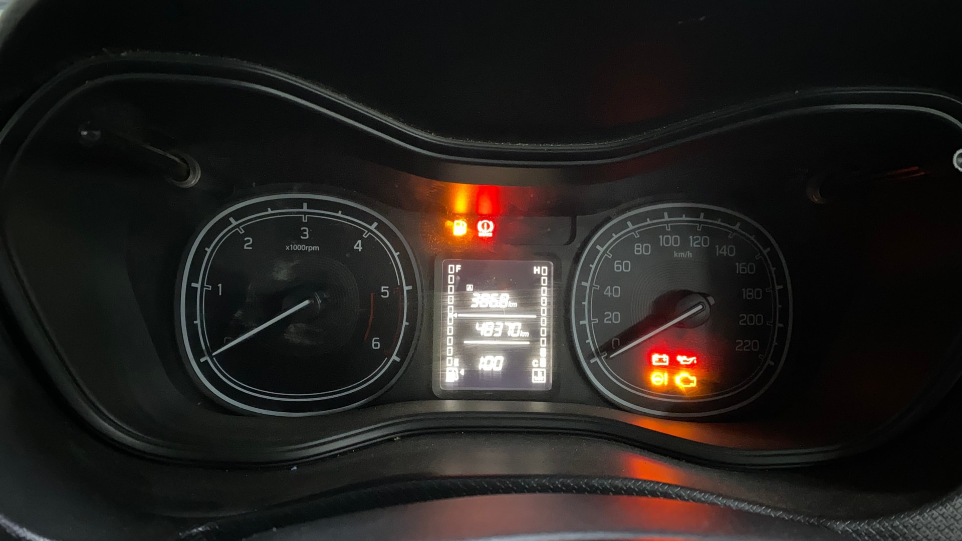 View 2017 Maruti Suzuki 1000 Base Variant Image 35 Used 2017 Maruti Suzuki 1000 Base Variant Image 35