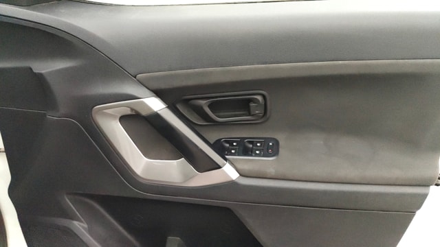 View Tata Harrier Image 32 Used Tata Harrier Image 32
