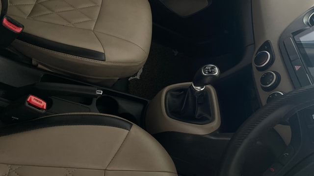View Hyundai Grand i10 Image 38 Used Hyundai Grand i10 Image 38