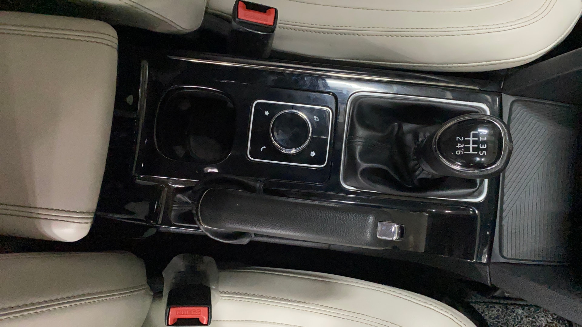 Used 2024 Mahindra XUV700 Used 2024 Mahindra XUV700