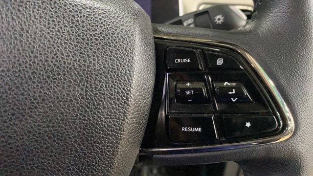 View Mahindra XUV700 Image 3 Used Mahindra XUV700 Image 3